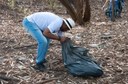 Ação de limpeza da nascente afluente do Córrego Traíra
