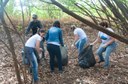 Ação de limpeza da nascente afluente do Córrego Traíra
