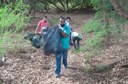 Ação de limpeza da nascente afluente do Córrego Traíra