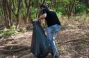 Ação de limpeza da nascente afluente do Córrego Traíra