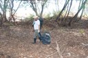 Ação de limpeza da nascente afluente do Córrego Traíra