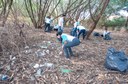 Ação de limpeza da nascente afluente do Córrego Traíra