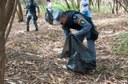 Ação de limpeza da nascente afluente do Córrego Traíra