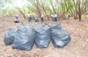 Ação de limpeza da nascente afluente do Córrego Traíra