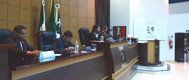 42 indicações e nove projetos de Lei estão na pauta da Sessão Ordinária desta segunda-feira (26)