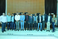 Câmara Municipal de Primavera do Leste homenageia história política de Iris Rezende e do jovem Romário Policarpo