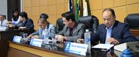 Casa cheia, pauta extensa de trabalhos. Vereadores aprovam lei que regulariza meio terrreno em Primavera