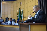 SERVIDORES LOTAM PLENÁRIO E VEREADORES APOIAM LUTA DA CATEGORIA